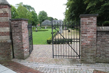 historische begraafplaats poort